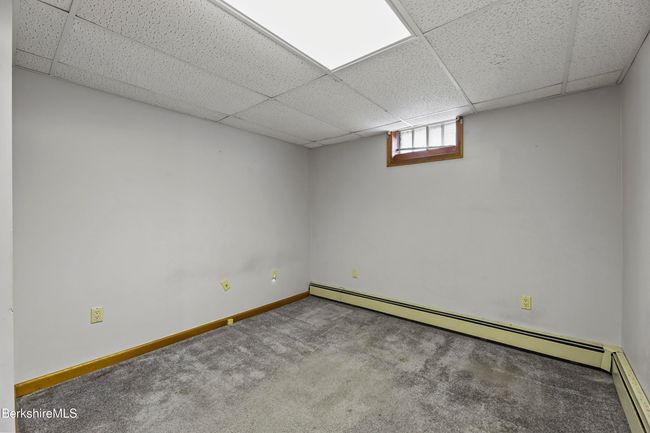 2 Faucett Ln, House other with 3 bedrooms, 3 bathrooms and null parking in Pittsfield MA | Image 35