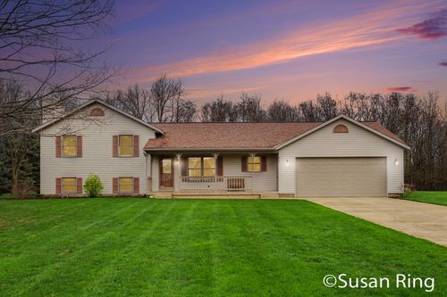 8591 Fowler Court Ne, Courtland Township, MI, 49341 | Card Image