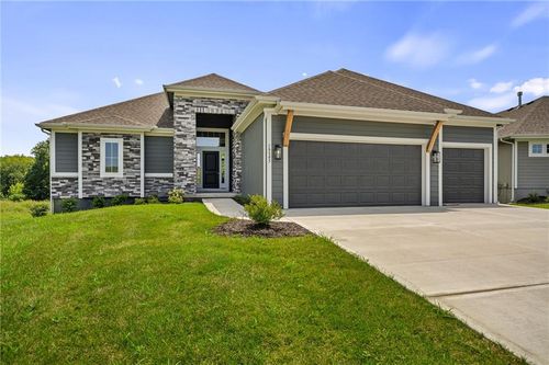 19345 W 114th Ter, Olathe, KS, 66061 | Card Image
