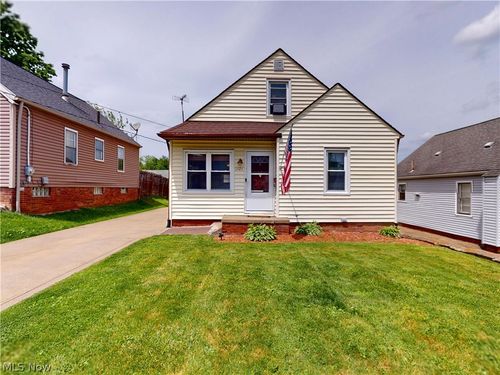 1521 27th Street Ne, Canton, OH, 44714 | Card Image