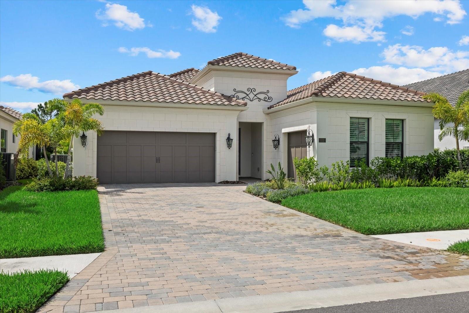 Corelli Dr, Nokomis, FL 34275