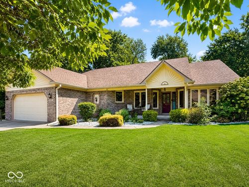 939 Silver Creek Way, Greenwood, IN, 46142-9658 | Card Image