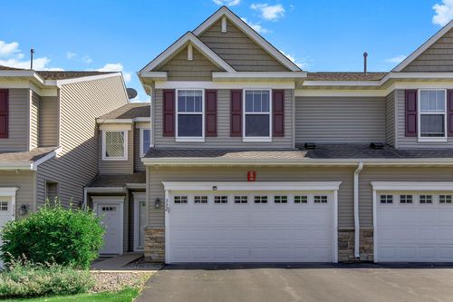 332 Orendorff Way Ne, Columbia Heights, MN, 55421-5050 | Card Image