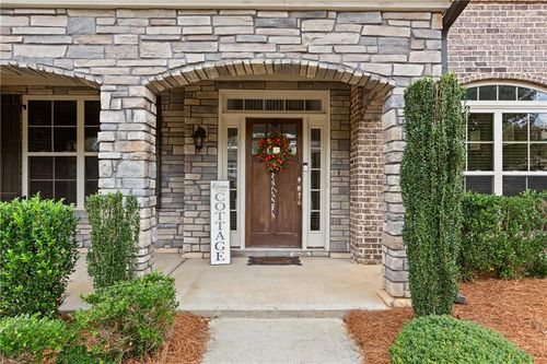 3984 Crimson Ridge Way, Buford, GA, 30518-1689 | Card Image