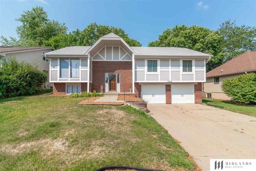 13302 S 26th Ave, Bellevue, NE, 68123-1909 | Card Image