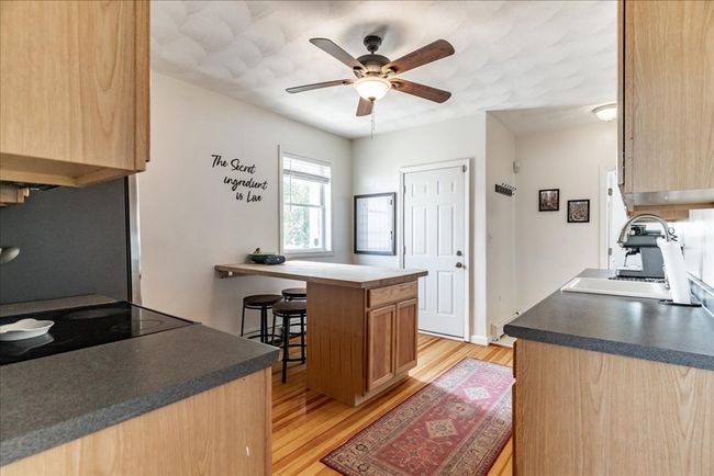 APT-2 - 2 Blaney Ave, Condo with 2 bedrooms, 1 bathrooms and 1 parking in Peabody MA | Image 8