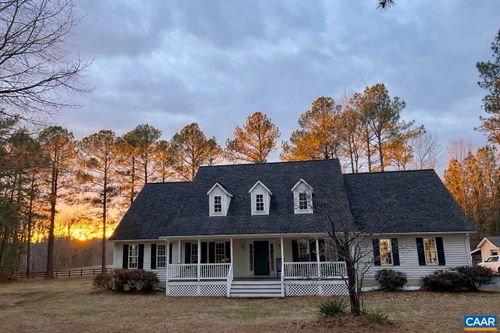 651 Kents Mill Rd, Louisa, VA, 23093-5029 | Card Image