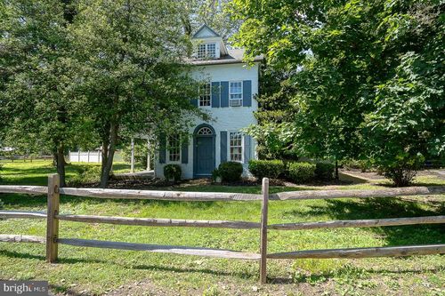 1250 Old Lancaster Rd, BERWYN, PA, 19312-1252 | Card Image