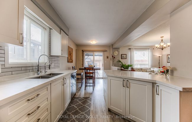 732 Grand Banks Dr, House other with 3 bedrooms, 4 bathrooms and 1 parking in Waterloo ON | Image 15
