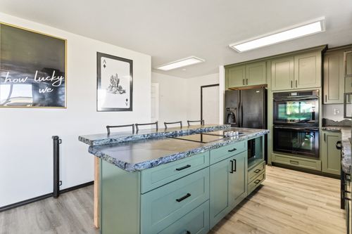 32306 St Ignatius Airport Rd, Saint Ignatius, MT, 59865-9015 | Card Image