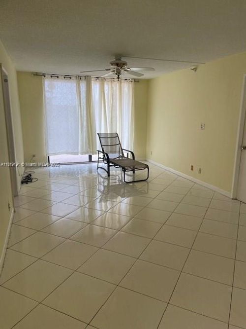 apt-304-290 174th St, Sunny Isles Beach, FL, 33160-3245 | Card Image
