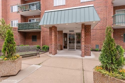 apt-301-555 S River Rd, Des Plaines, IL, 60016-4783 | Card Image