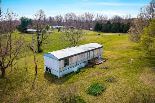 262 Burristown Paradise Ln, Gainesboro, TN, 38562-7169 | Card Image
