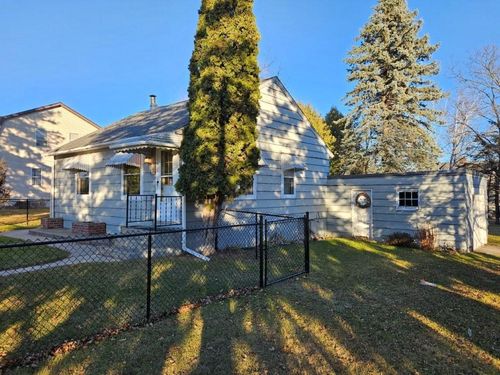 118 Getchell Ave Ne, Bagley, MN, 56621-8761 | Card Image