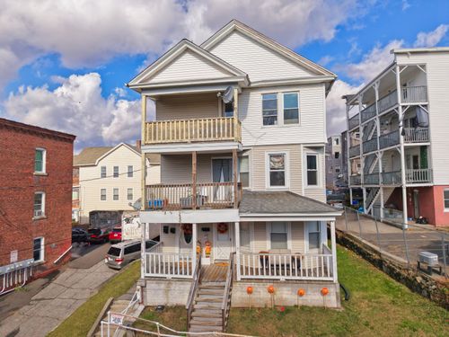 127 Lounsbury St, Waterbury, CT, 06706-1715 | Card Image