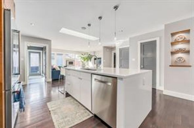 13 Mayfair Rd Sw, House detached with 5 bedrooms, 3 bathrooms and 2 parking in Calgary AB | Image 7