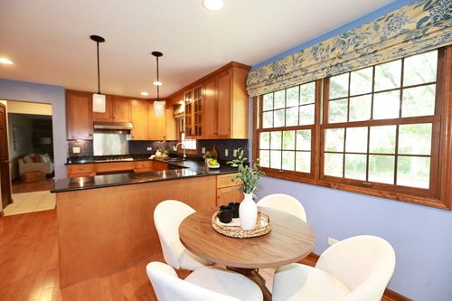 2418 Flambeau Dr, Naperville, IL, 60564-9655 | Card Image