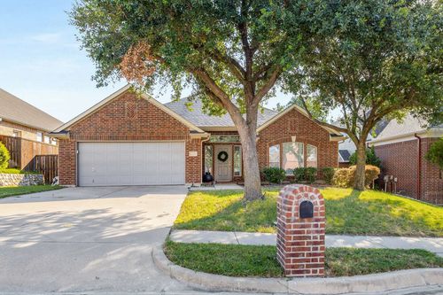 5144 Balmoral Ct, Grand Prairie, TX, 75052-2566 | Card Image