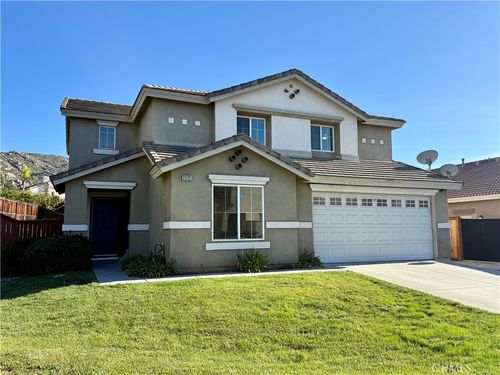 26121 Calle Agua, Moreno Valley, CA, 92551-1643 | Card Image