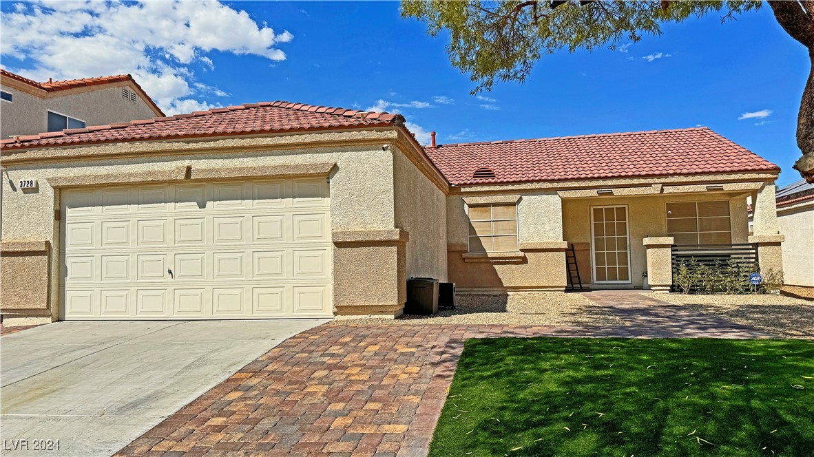 El Campo Grande Ave, North Las Vegas, NV 89031