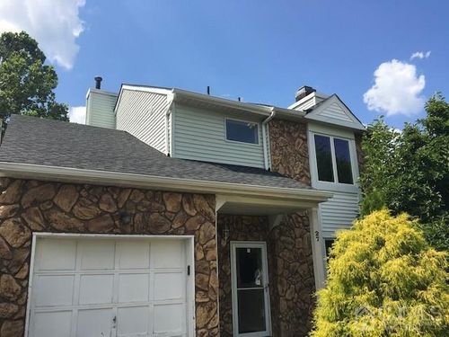 27 Jeffrey Cir, Dayton, NJ, 08810-1431 | Card Image