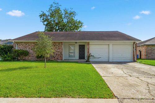 10107 Willmont Rd, La Porte, TX, 77571-4176 | Card Image