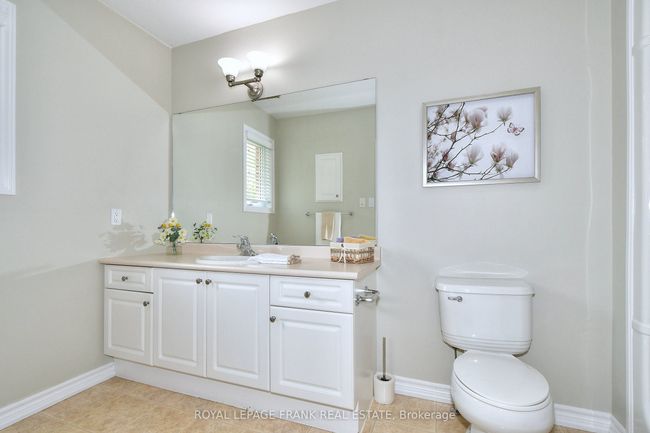 7 Village Cres, Condo with 3 bedrooms, 3 bathrooms and 1 parking in Peterborough ON | Image 14