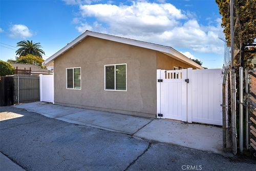 2013 Walnut St, La Verne, CA, 91750-5417 | Card Image