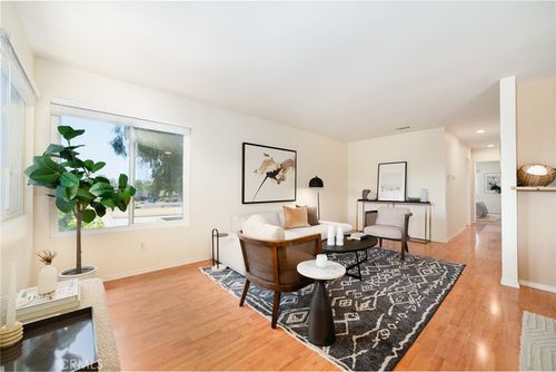 unit-2-5631 Lake Park Way, La Mesa, CA, 91942-1945 | Card Image