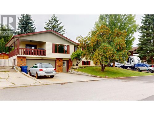 705 15th St S, Cranbrook, BC, V1C5N9 | Card Image