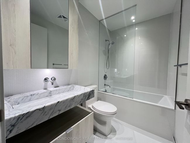 4106 - 11 Yorkville Ave, Condo with 1 bedrooms, 1 bathrooms and null parking in Toronto ON | Image 7
