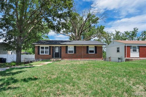 139 E Marseille Dr, Saint Louis, MO, 63129-3856 | Card Image