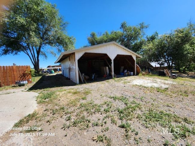 View of garage | Image 17