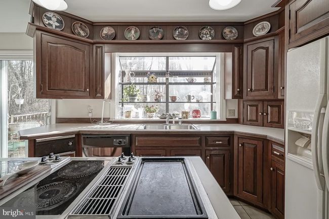816 Hawks Bridge Rd, House other with 4 bedrooms, 3 bathrooms and null parking in MANNINGTON NJ | Image 11