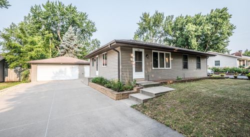 1949 Barry Dr, Newport, MN, 55055-1546 | Card Image