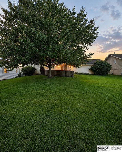 16116 Arbor Ct, Omaha, NE, 68130-1736 | Card Image