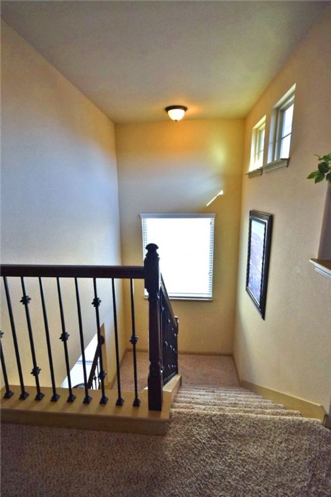 stairs with windows | Image 17