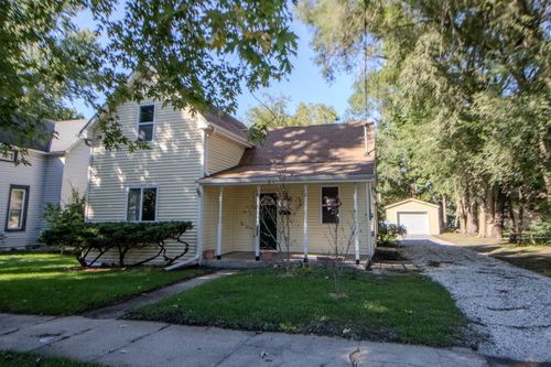 203 W Lake St, Knox, IN, 46534-1436 | Card Image