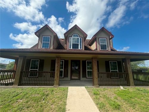 726 N Avenue B, Bishop, TX, 78343-2102 | Card Image