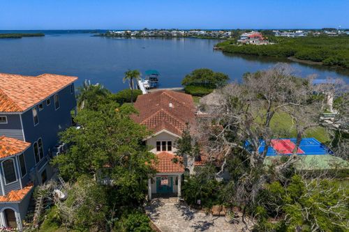 1632 Sea Breeze Dr, TARPON SPRINGS, FL, 34689-2028 | Card Image