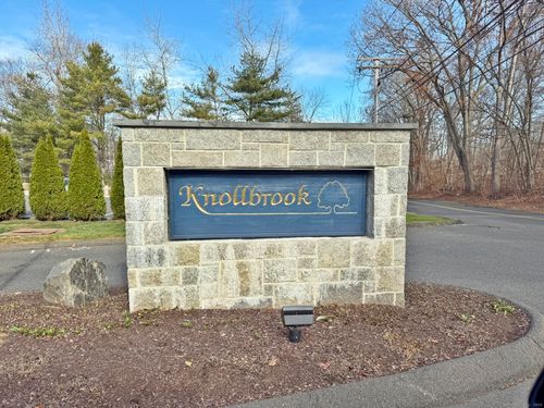 34-34 Ivy Grove Ct, Shelton, CT, 06484-3824 | Card Image