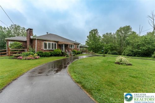 1571 Penn Dr, Andreas, PA, 18211-3127 | Card Image