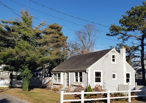 10 Grindell Ave, Dennis Port, MA, 02639-2215 | Card Image