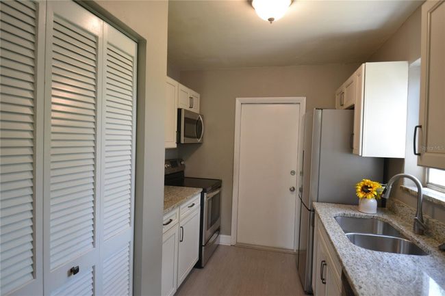6985 Merrick Ln, House other with 2 bedrooms, 1 bathrooms and null parking in Spring Hill FL | Image 4