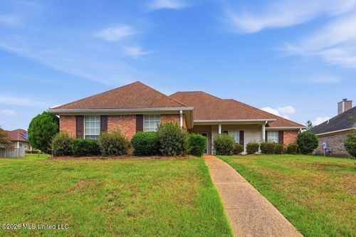 112 E Magnolia Place, Pearl, MS, 39208 | Card Image