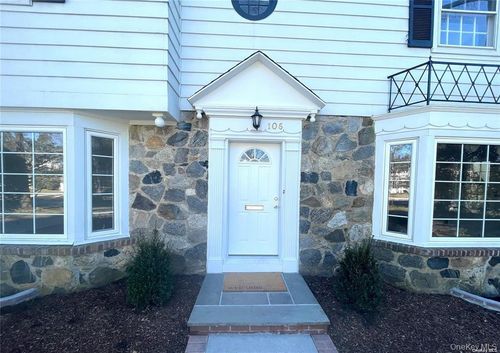 106 Trumbull Rd, Manhasset, NY, 11030-2147 | Card Image
