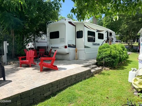 4229 E Parkway #2, Gatlinburg, TN, 37738 | Card Image