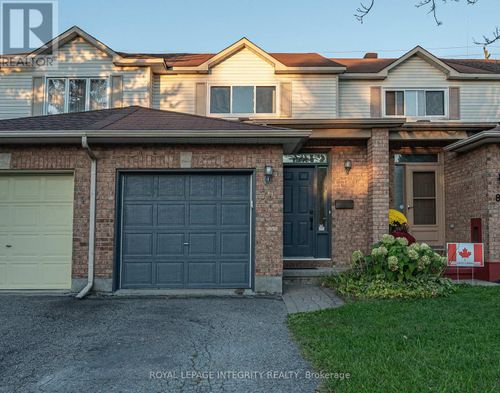 79 Forestglade Cres, Ottawa, ON, K1G5X4 | Card Image