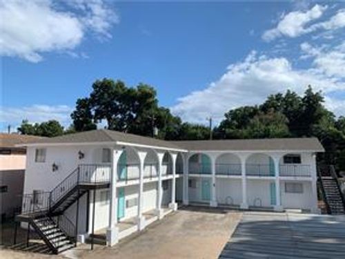 apt-104-2609 E Cesar Chavez St, Austin, TX, 78702-4761 | Card Image