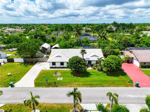 18830 Sw 294th Ter, Homestead, FL, 33030-2304 | Card Image